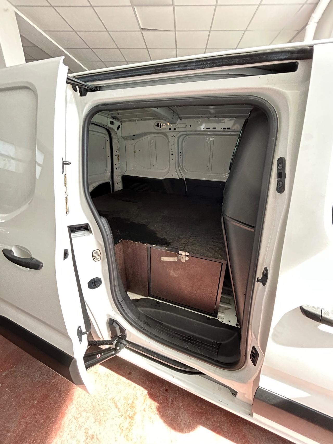 Toyota proace 3 posti