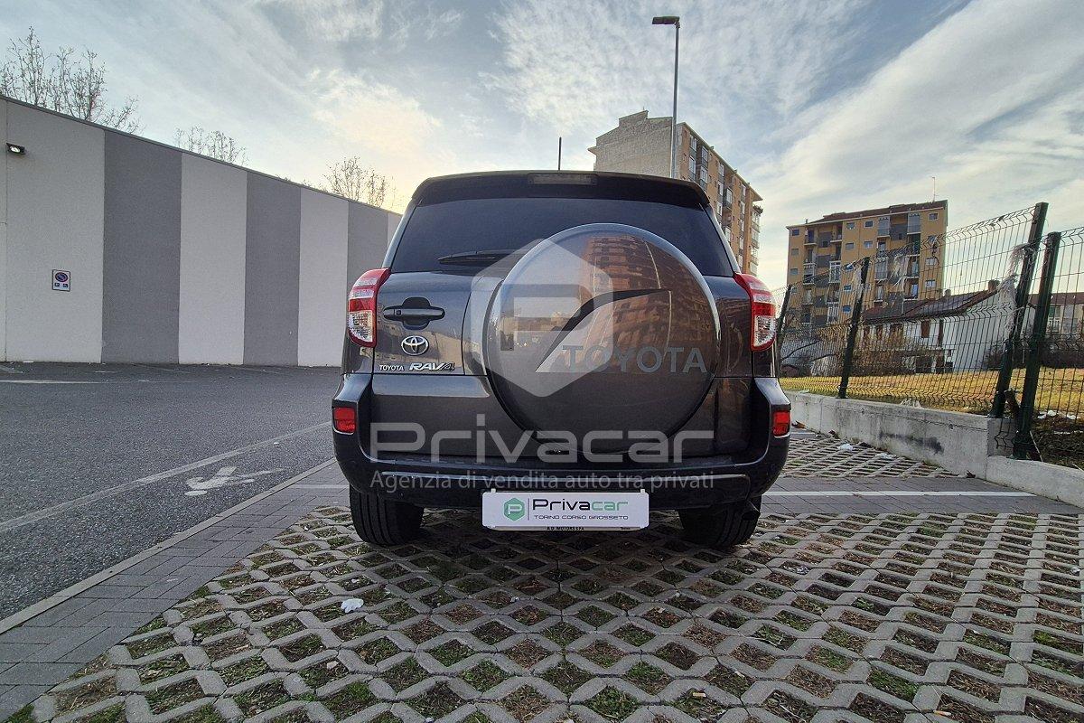 TOYOTA RAV4 2.2 D-4D 150 CV DPF Luxury