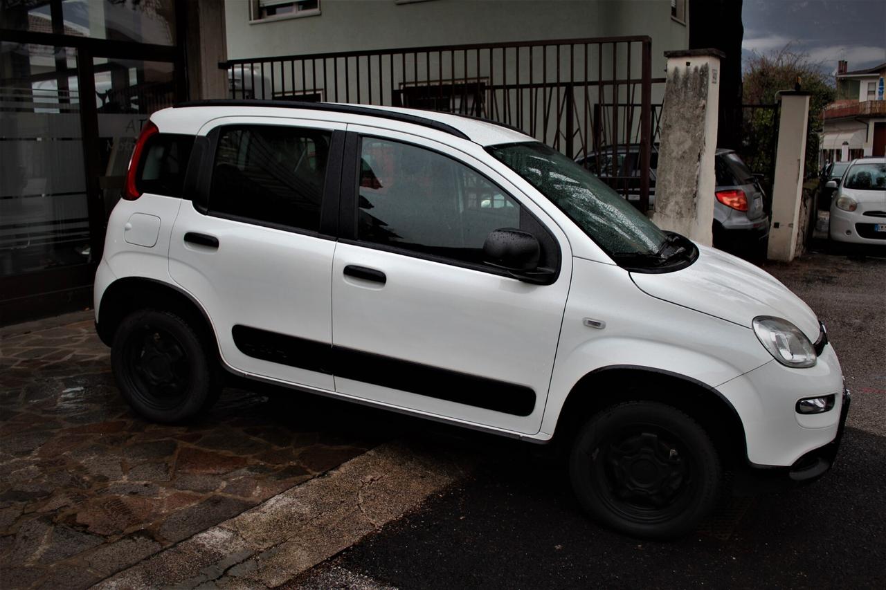 Fiat Panda 0.9 TwinAir Turbo S&S 4x4 Wild 30.000 km