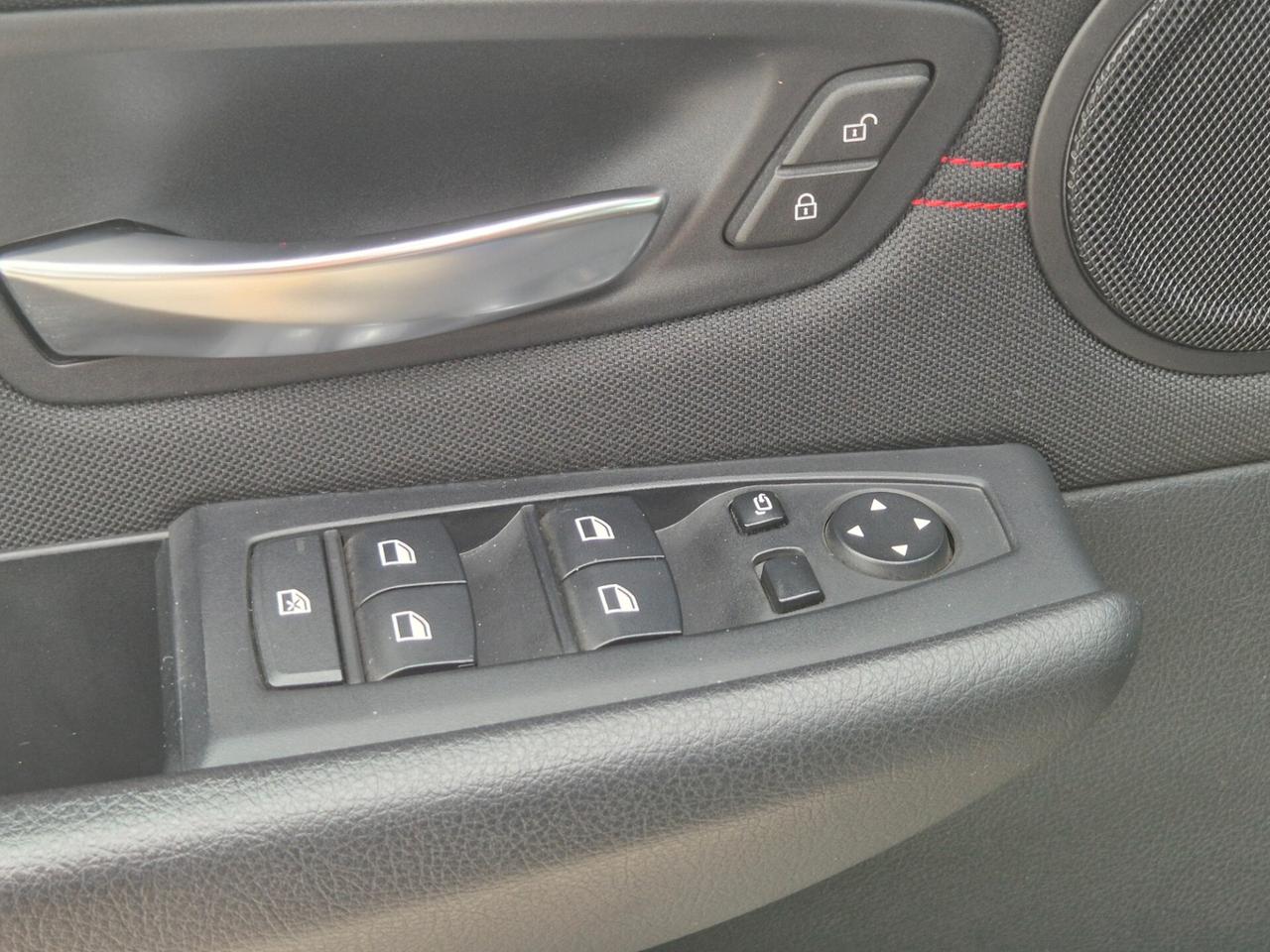 Bmw 218d 2er Active Tourer 218d Luxury 7 POSTI