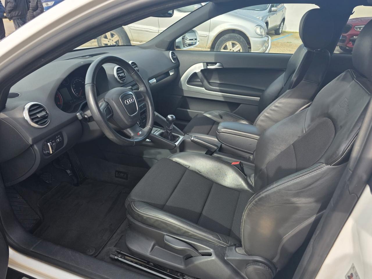 Audi A3 1.6 TDI 105 CV CR Ambition