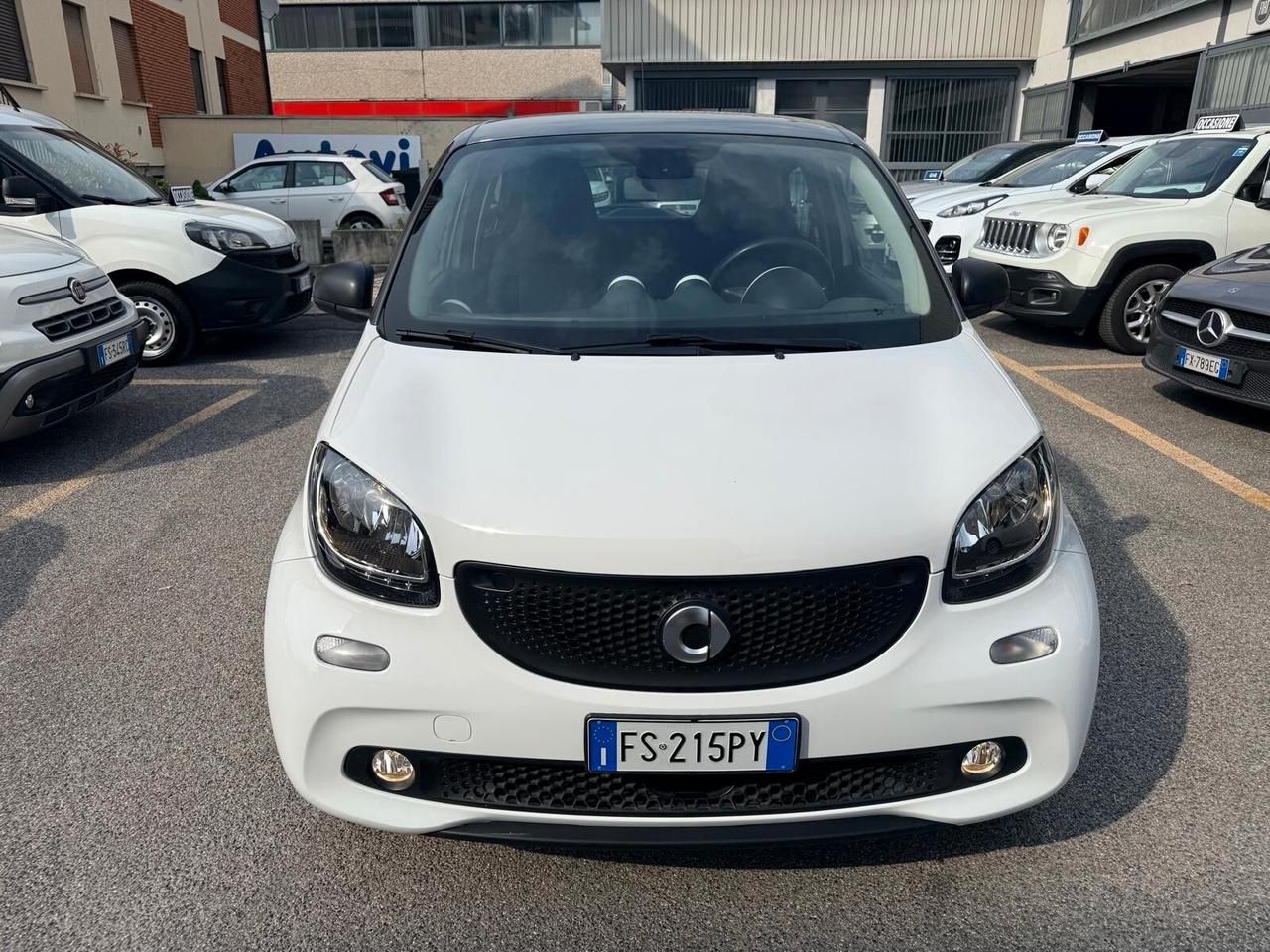 Smart ForFour 70 1.0 twinamic Youngster ***OK NEOPATENTATI***