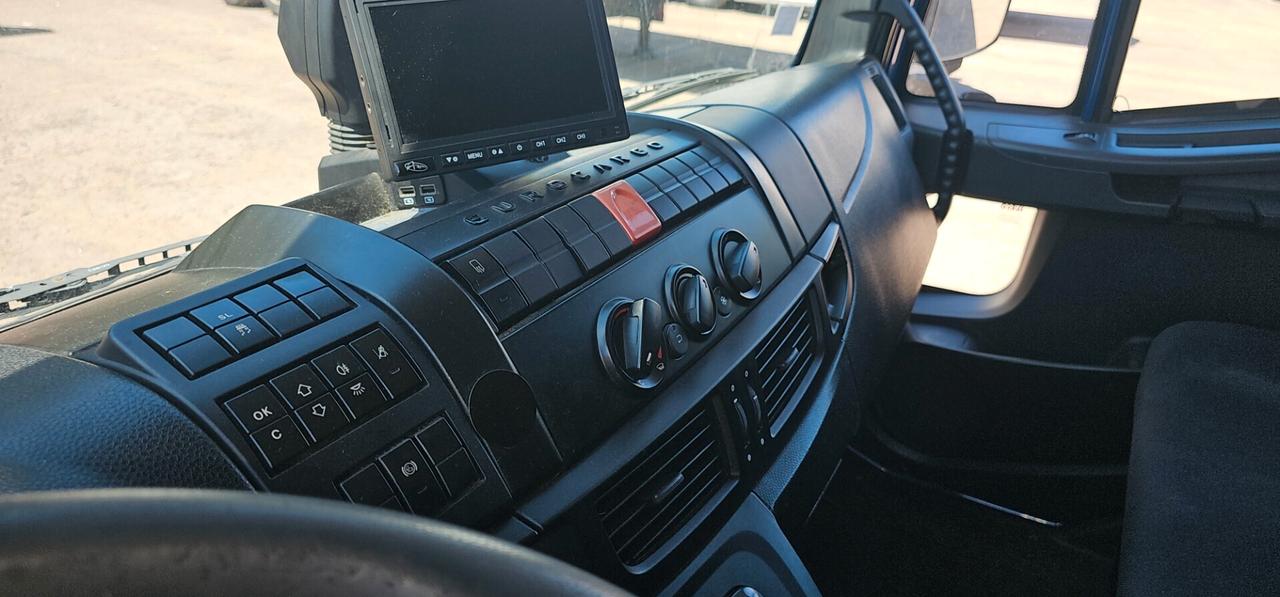 IVECO EUROCARGO 120 - 22 (Euro 6) 317.578 km