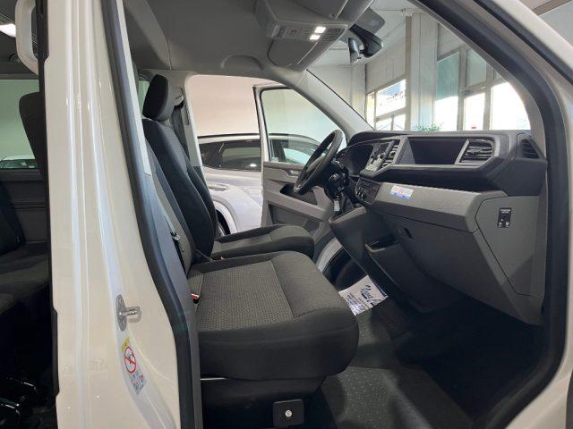 VOLKSWAGEN Transporter 2.0 TDI CARAVELLE 9 POSTI