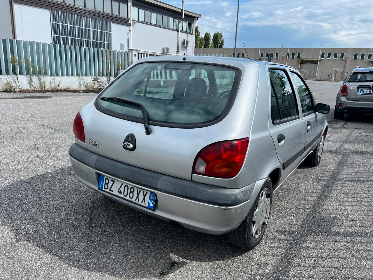 Ford Fiesta 1.2 16V 5p.euro 4 adatta a neopatentati