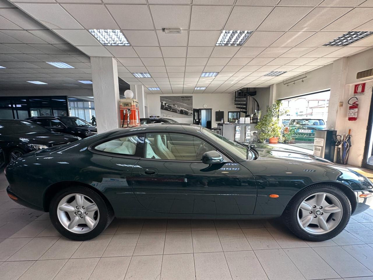 JAGUAR XK8 COUPE' UNICOPROP. PARI AL NUOVO ISCRITTO ASI
