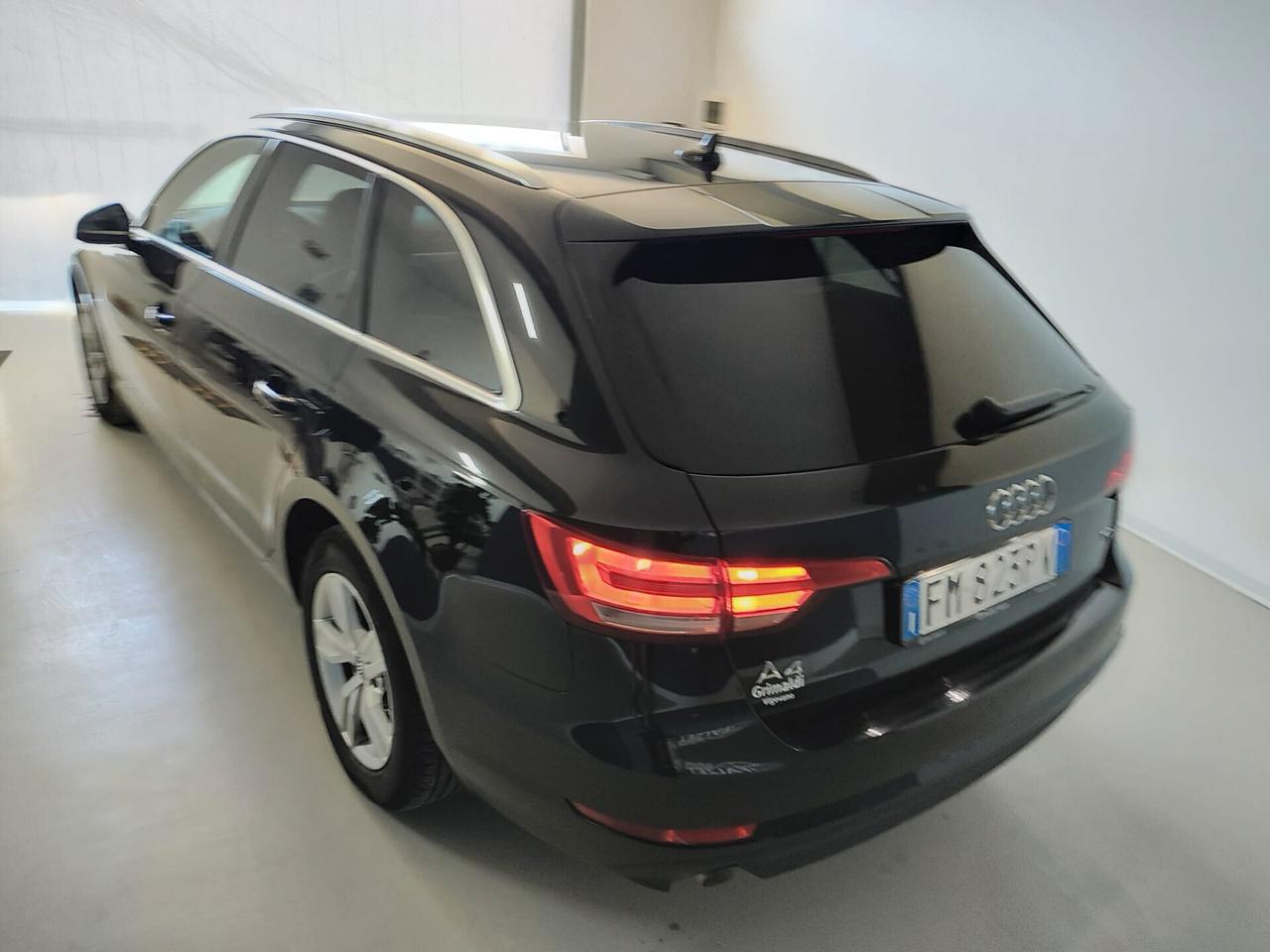 Audi A4 Avant 2.0 TDI 122 CV Sport automatica