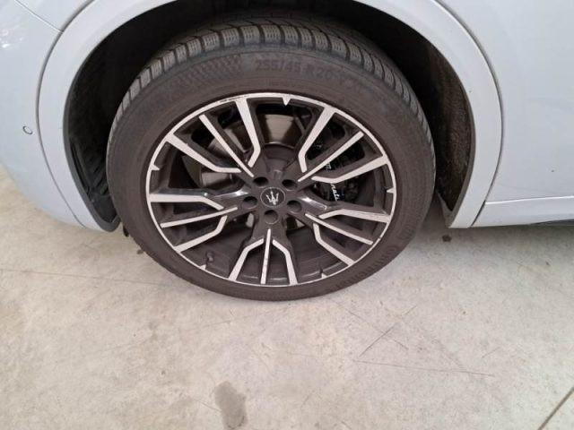 MASERATI Grecale MHEV MODENA Q4 AUTO SUV