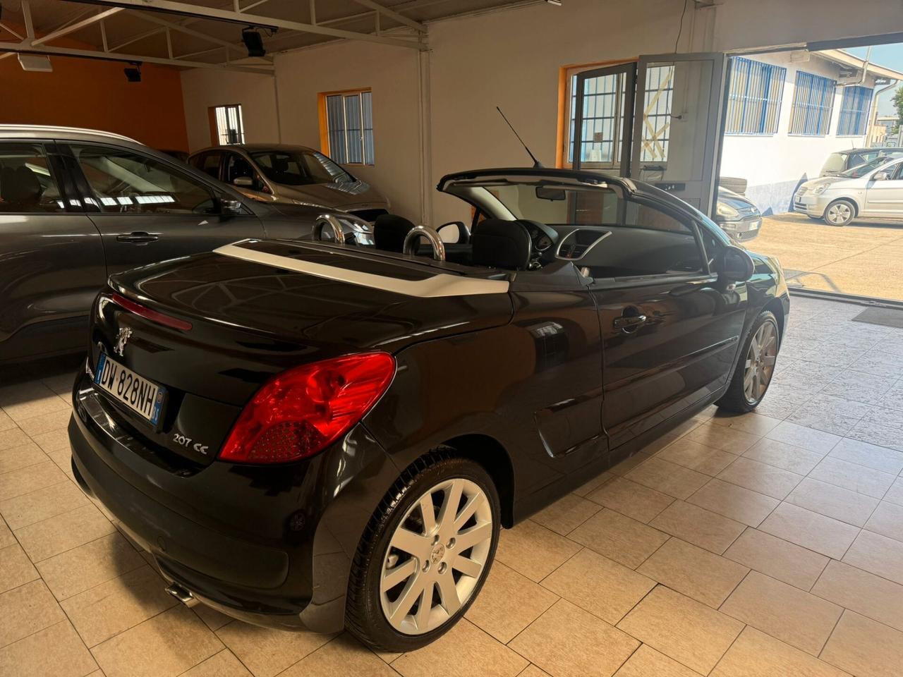 Peugeot 207 1.6 VTi 120CV CC Roland Garros