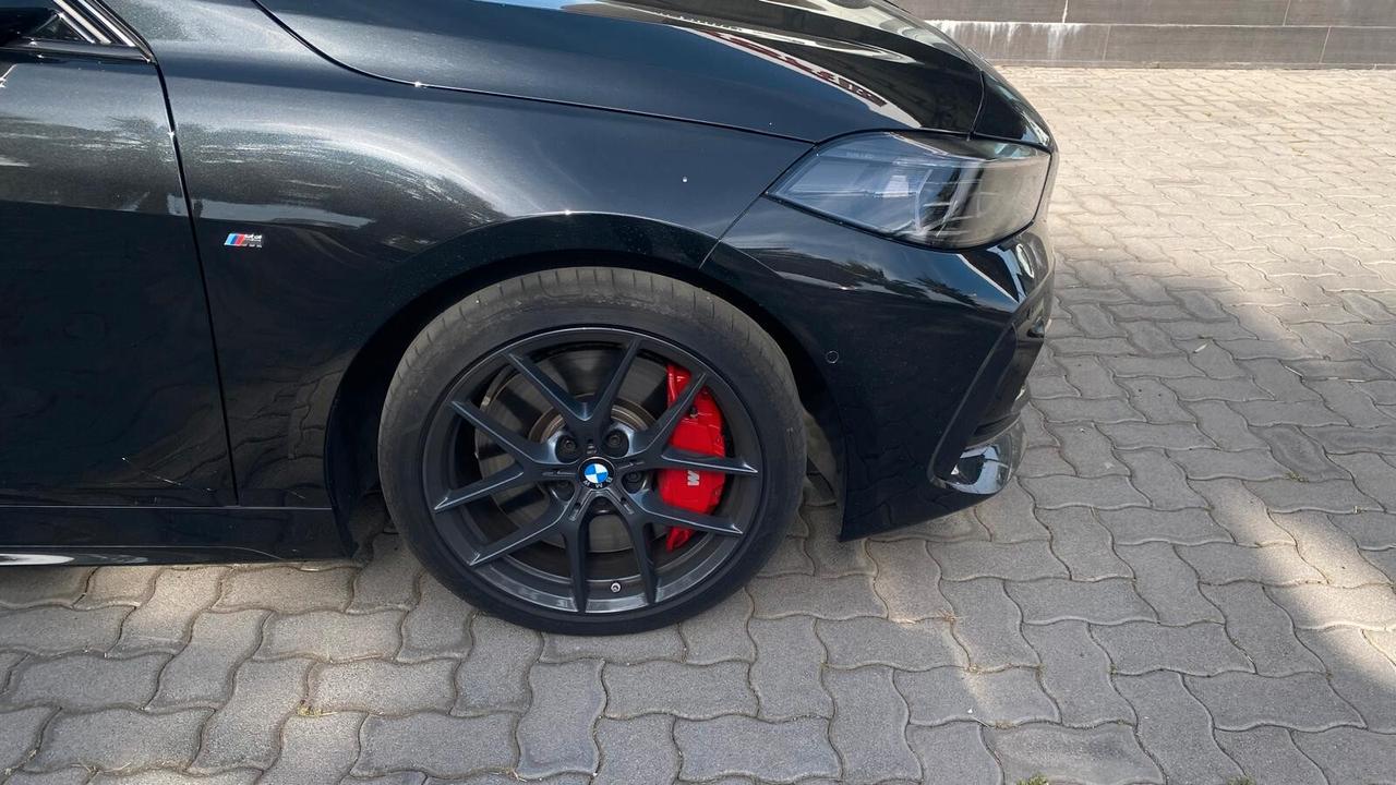 Bmw 118 118d 5p. Msport