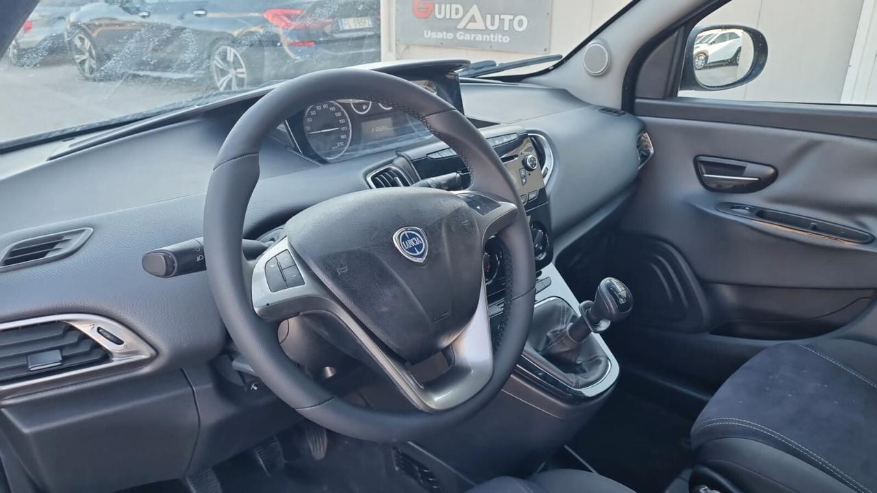 Lancia Ypsilon 1.2 69 CV 5 porte GPL Ecochic Gold