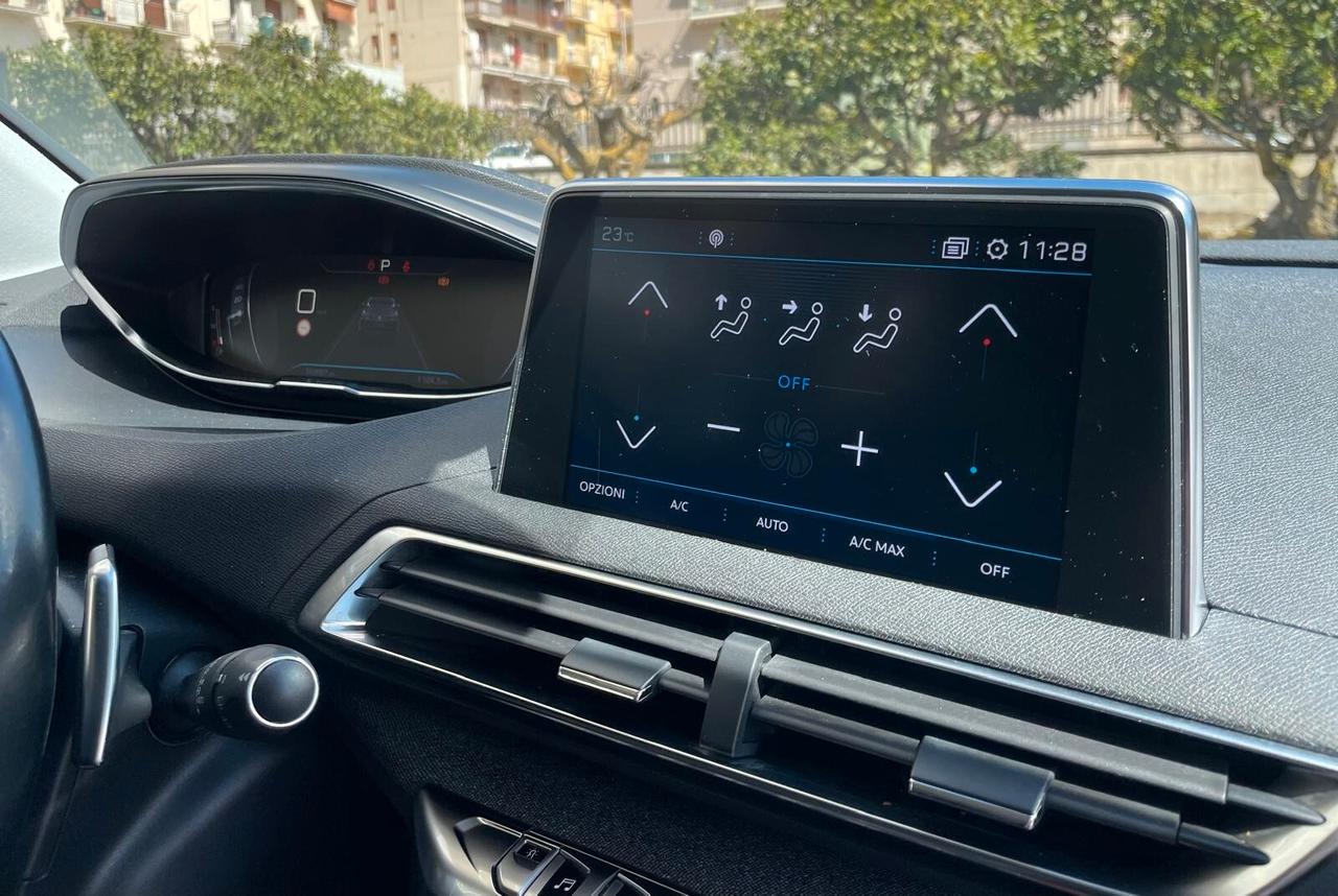 Peugeot 3008 BlueHDi 130 EAT8 ALLURE