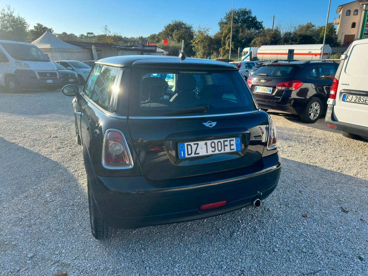Mini 1.6 16V One D