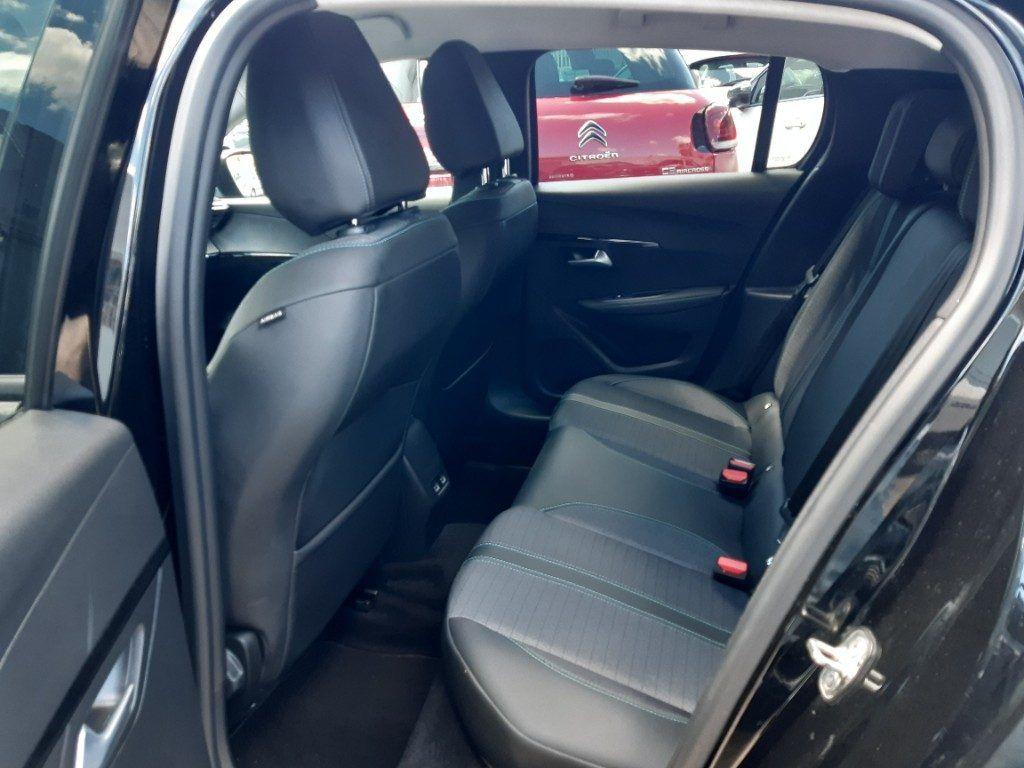 Peugeot 208 motore elettrico 136 CV 5 porte GT