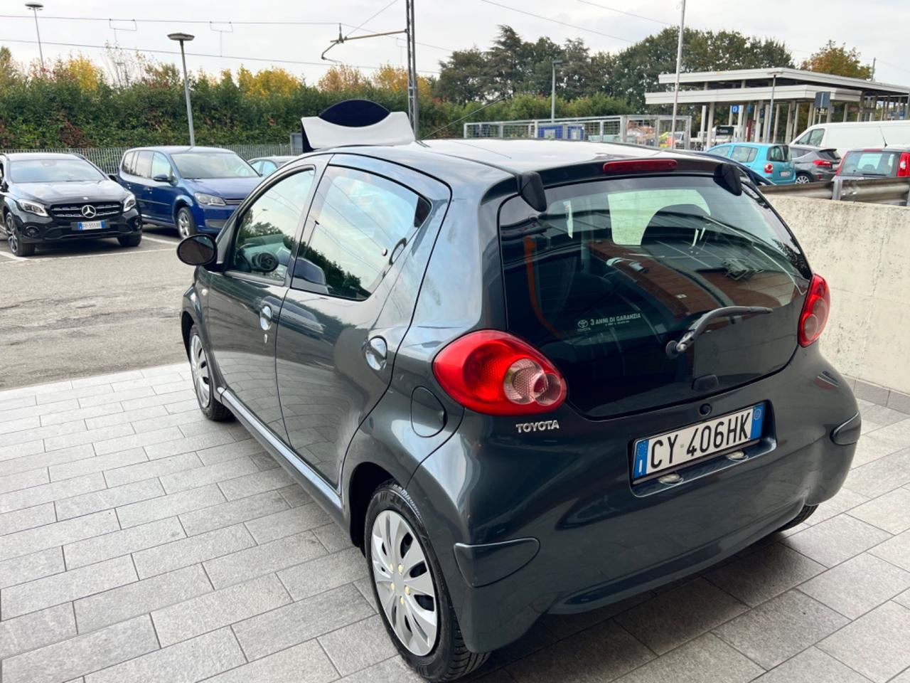 Toyota Aygo 1.0 12V VVT-i 5 porte Sol