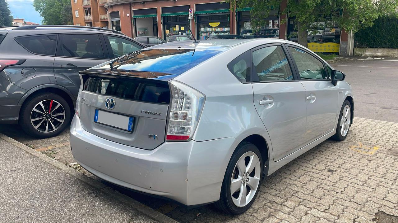 TOYOTA PRIUS 1.8 EXECUTIVE