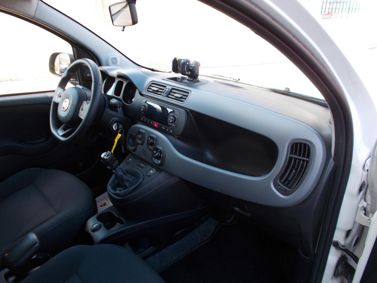 FIAT PANDA 1.2 WAZE CROSS