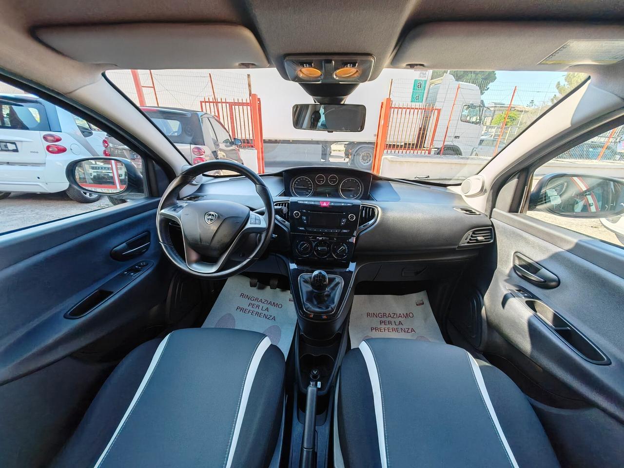 Lancia Ypsilon 1.2 benzina 11/2014 Cv69