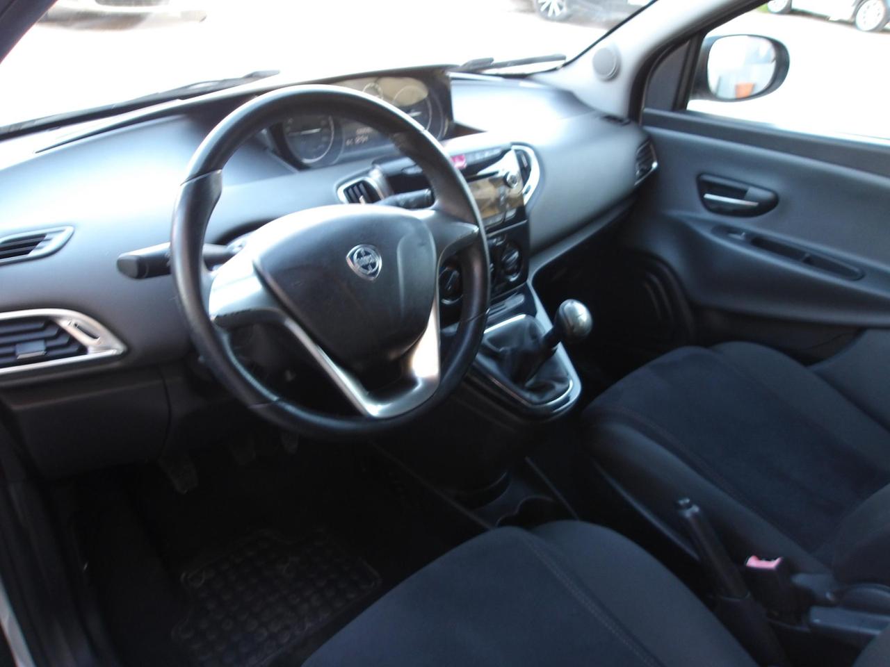 Lancia Ypsilon 5 Porte Ypsilon 1.3 mjt Silver s&s 95cv