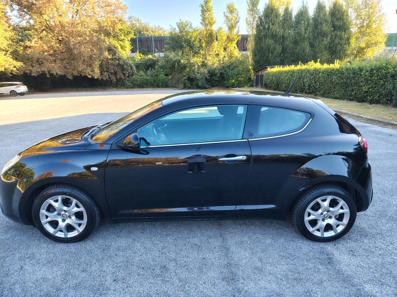 Alfa Romeo MiTo 1.3 JTDm-2 95 CV S&S Distinctive Sport Pack