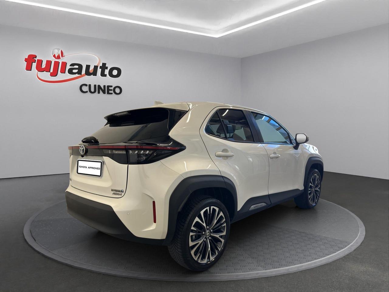 Toyota Yaris Cross 1.5h HEV Lounge 4wd