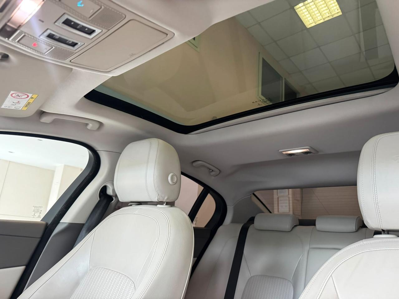 Jaguar XE 2.0 D Turbo aut. Portfolio