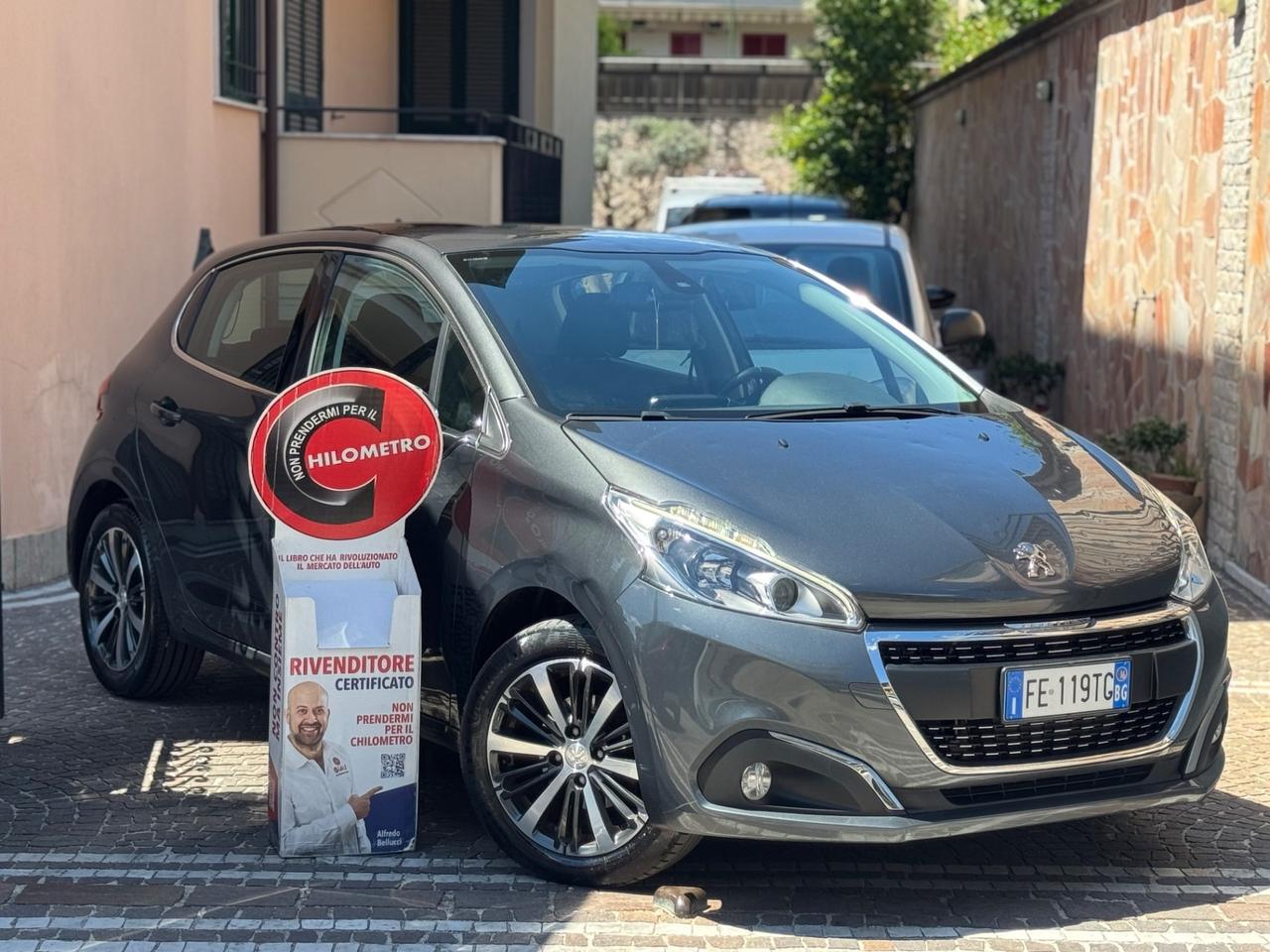 Peugeot 208 PureTech 82 5 porte Allure