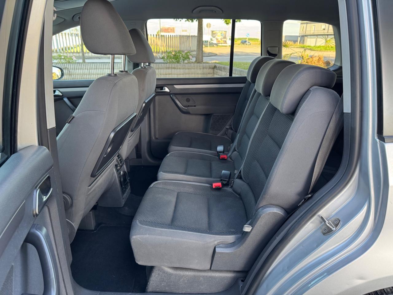 Vw Touran Business 1.6 TDI 105cv 7Posti