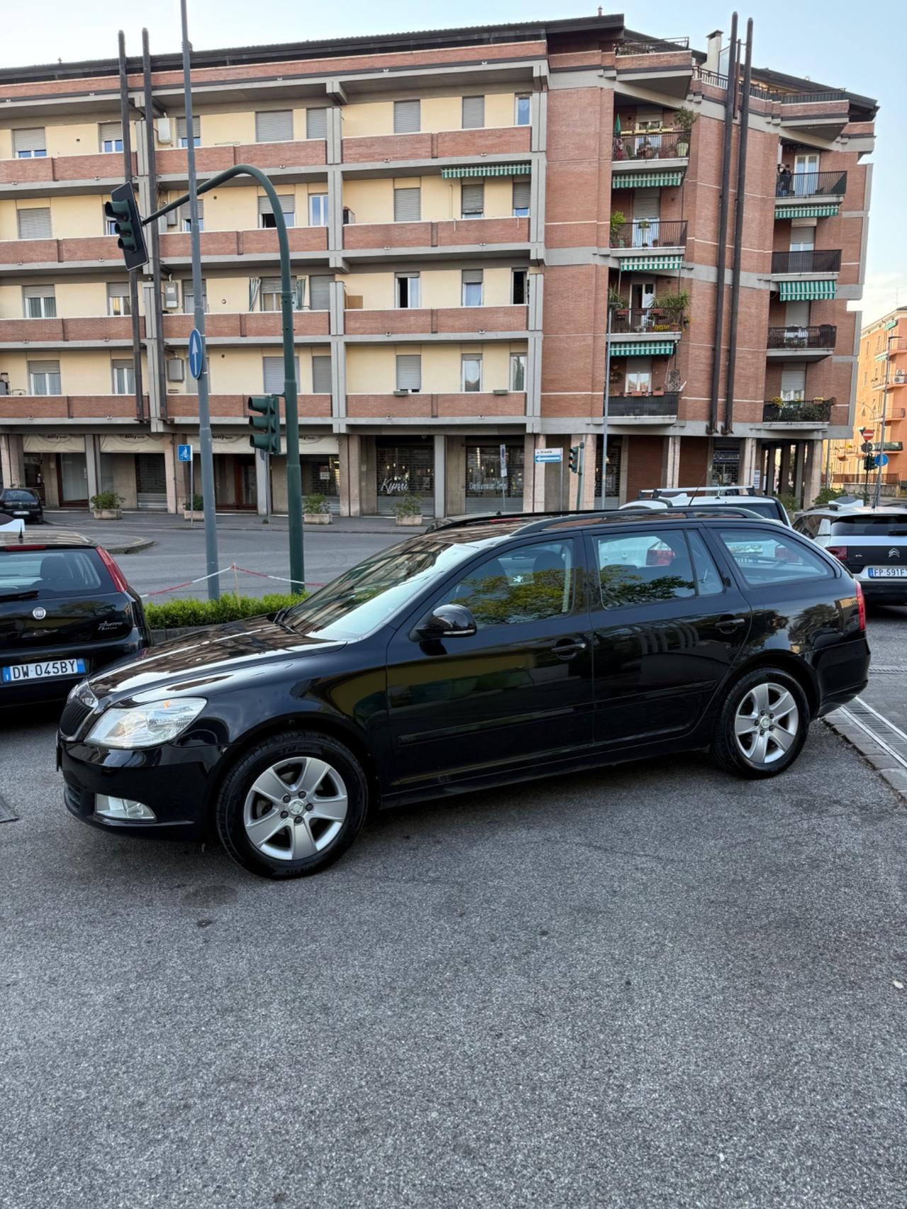 Skoda Octavia 1.6 TDI CR F.AP. Wagon Elegance