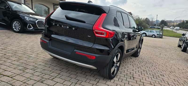 Volvo XC40 Volvo XC40 D3 2.0 TDI 150 CV MomentumPro Edition