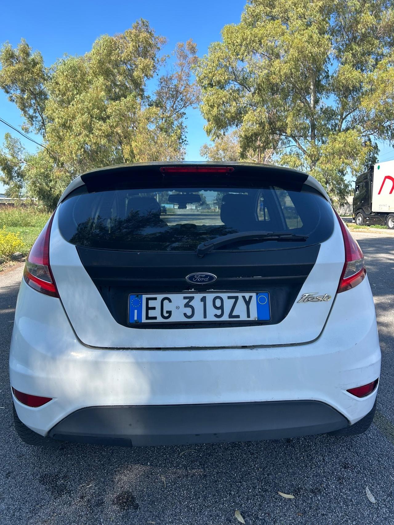 Ford Fiesta 1.4 16V 3p. Bz.- GPL Titanium Bs.