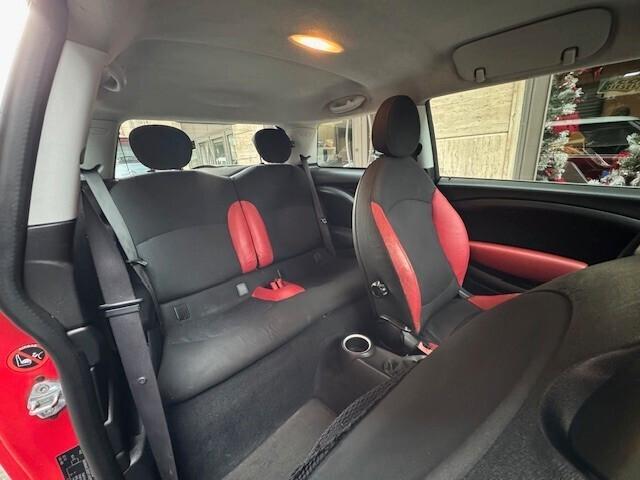 Mini Cooper D 1.6 16V D Pepper