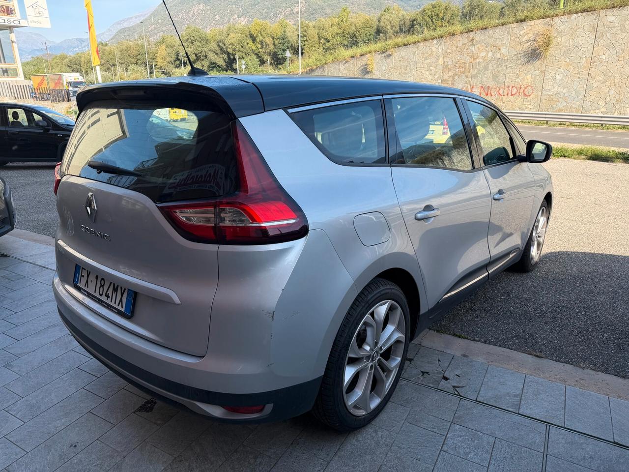 Renault Grand Scenic dCi 8V 110 CV Energy Sport Edition2