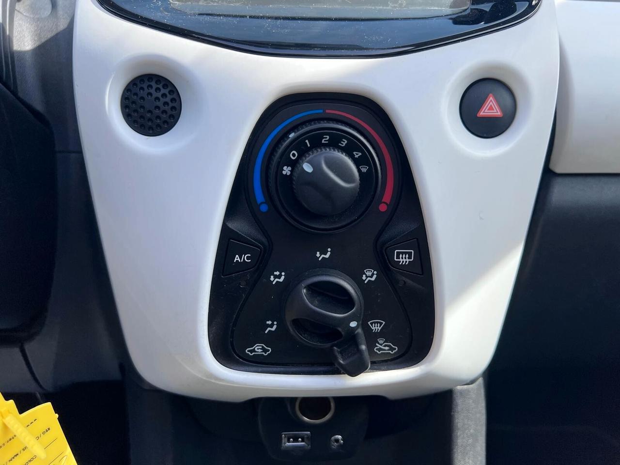 Peugeot 108 PureTech 82 5 porte Allure TOP!