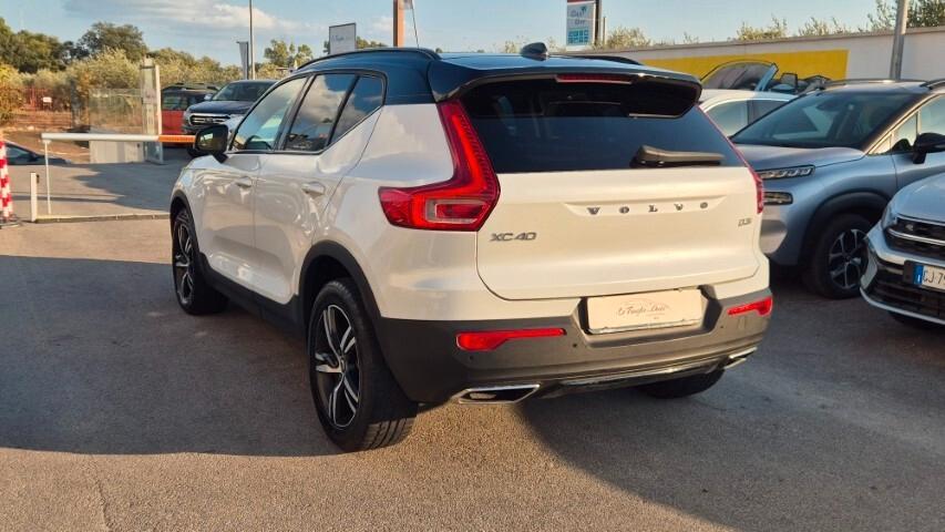 Volvo XC40 D3 AWD R-design (TETTO APRIBILE) - 2019