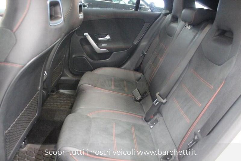 Mercedes-Benz CLA 200 d Premium auto