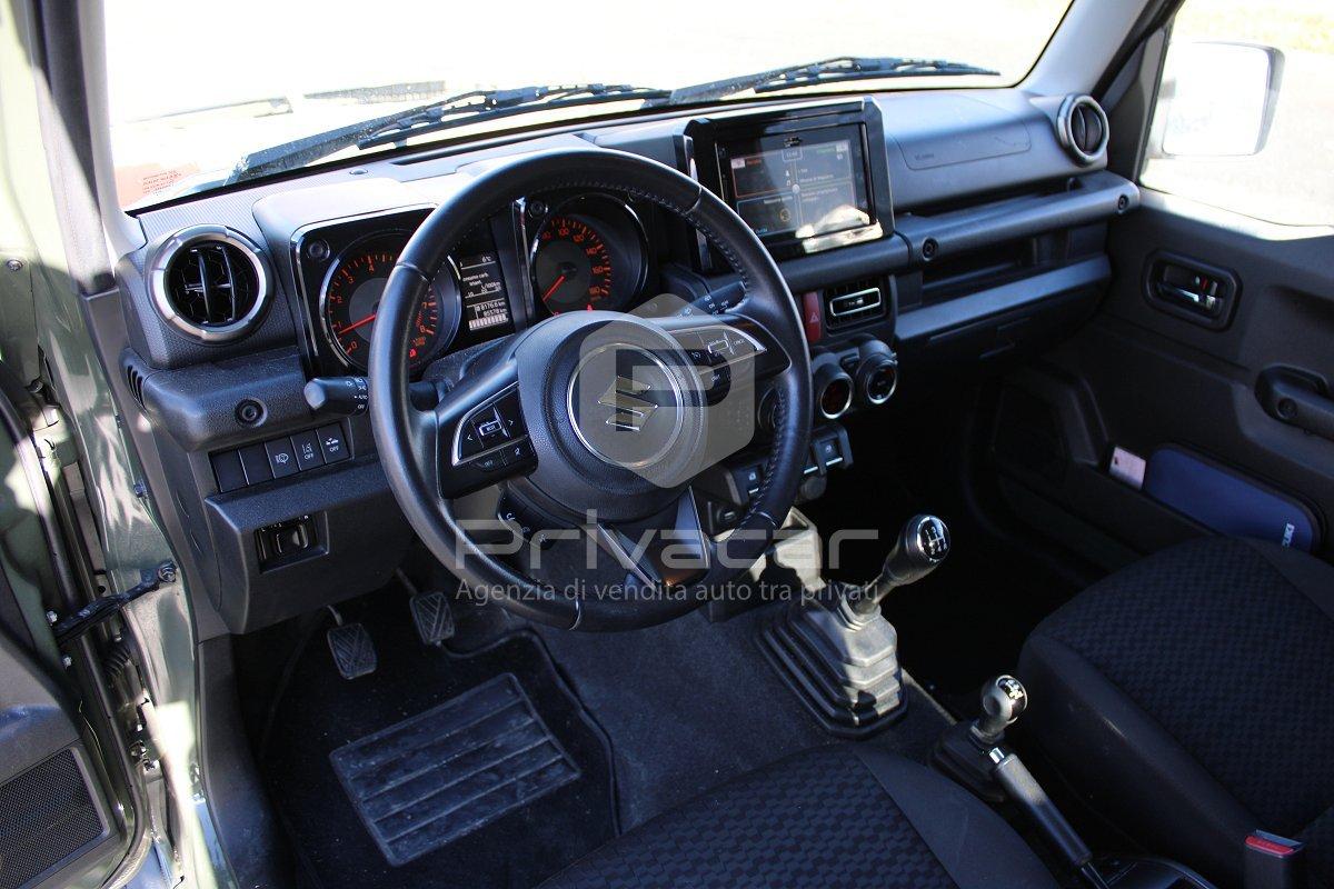 SUZUKI Jimny 1.5 5MT Top