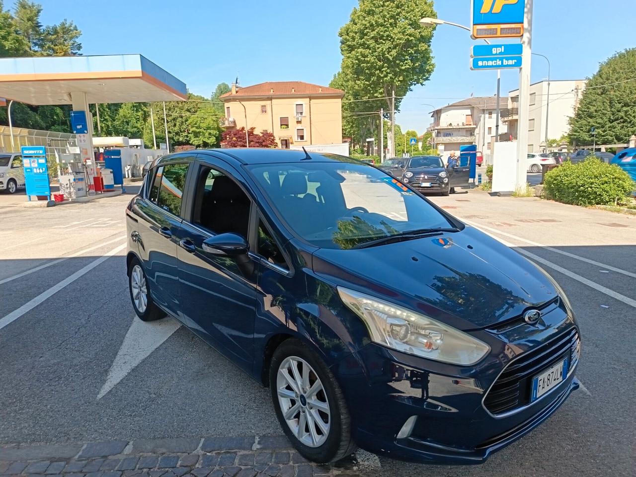 Ford B-Max 1.5 TDCi 95 CV Titanium ok neo patente