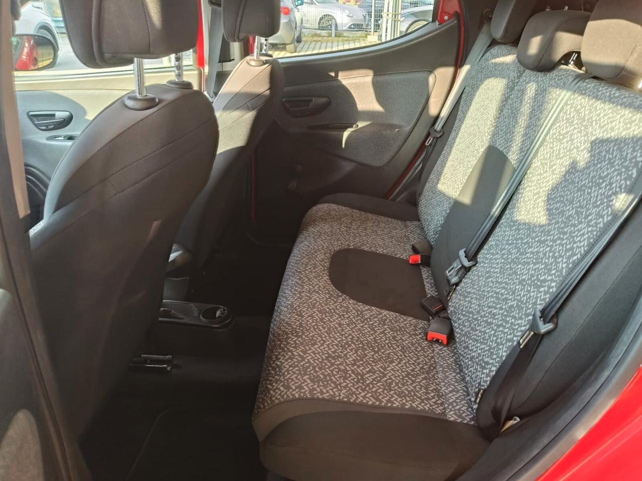 Lancia Ypsilon 1.2 69 CV 5 porte GPL Ecochic Monogram