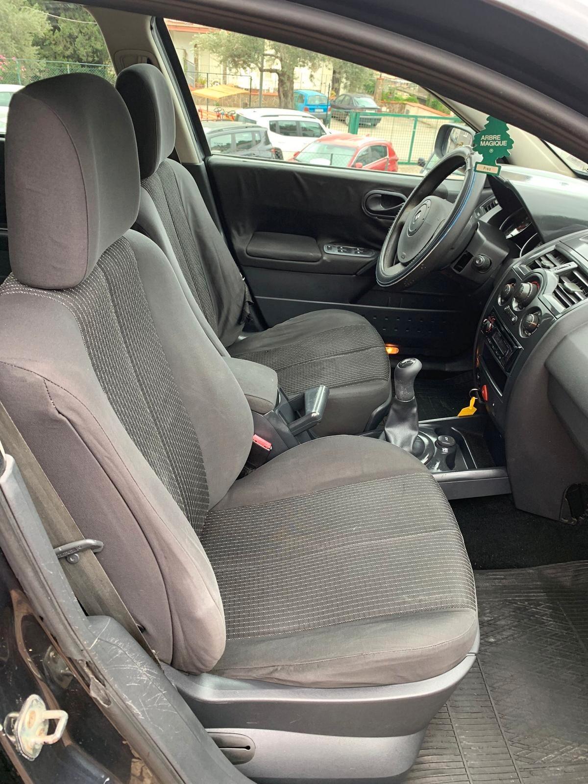 Renault Megane Mégane 1.5 dCi/100CV Grandtour Confort Dynamique