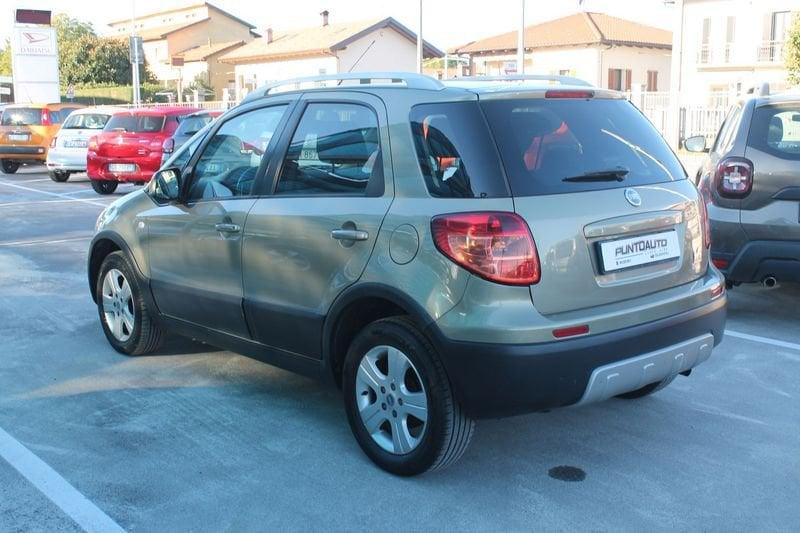 FIAT Sedici 1.9 MJT 4x4 Emotion