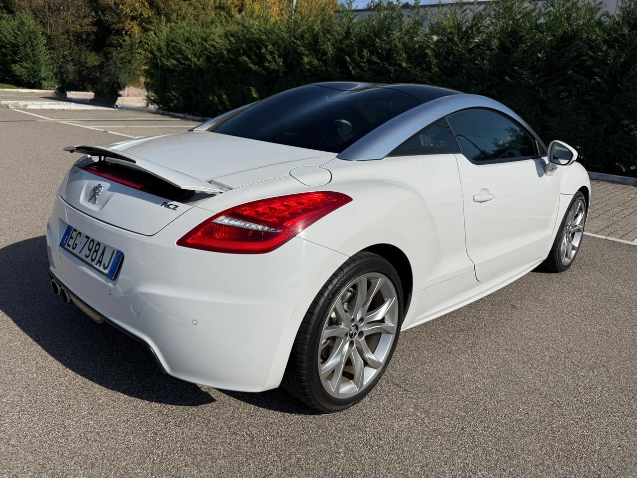 Peugeot RCZ 1.6 THP 200CV*Pelle*Xenon*Full