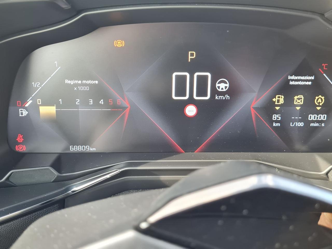 Citroen DS 7 Crossback 2.0 Blue HDI 180 B #6851