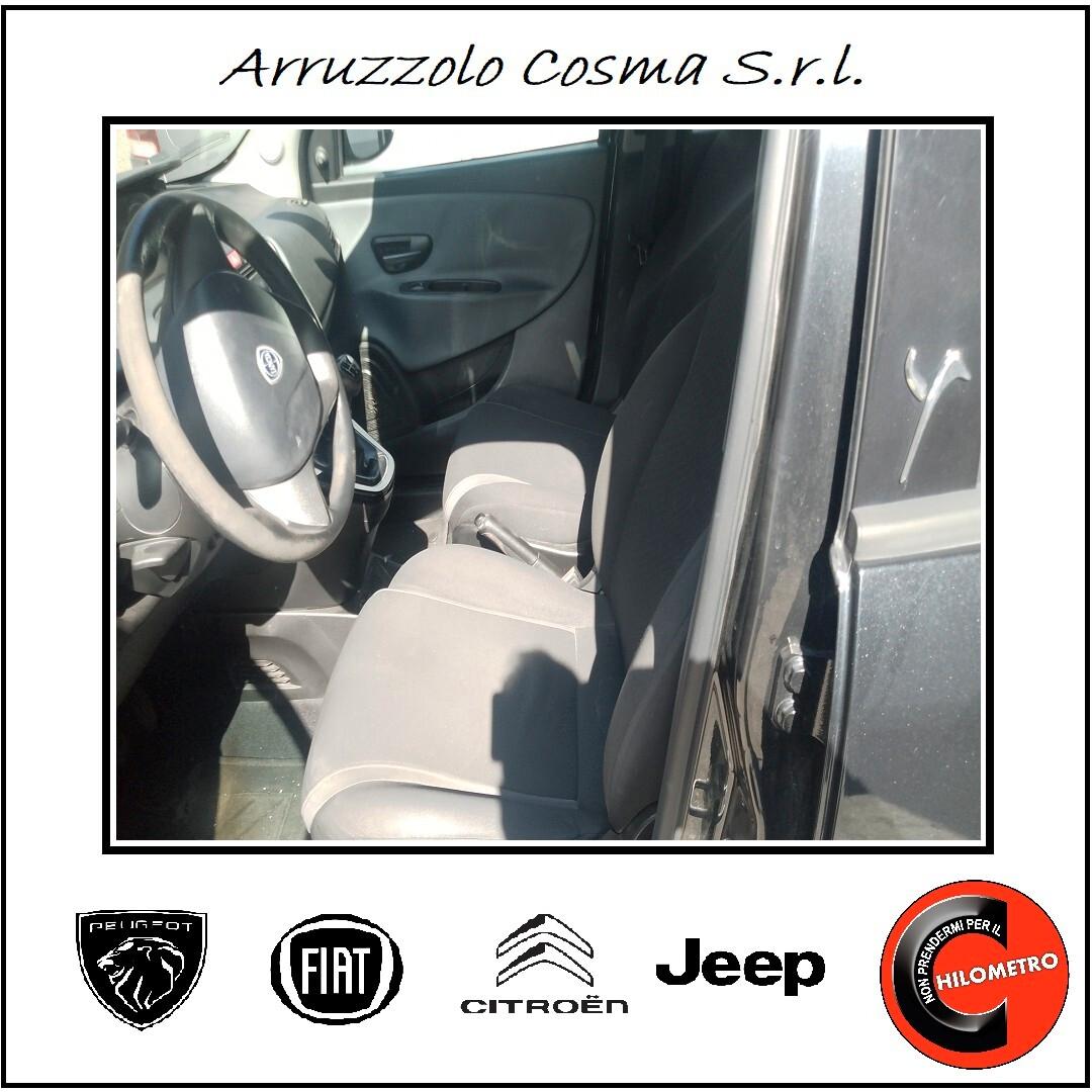 Lancia Ypsilon 1.3 MJT 16V 95 CV 5 porte S&S Silver