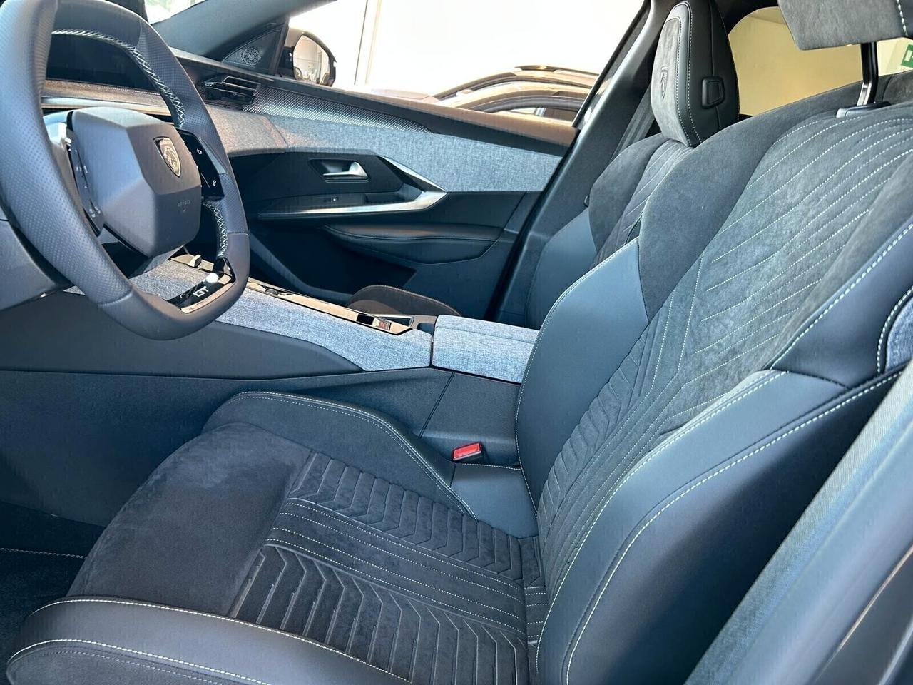 Peugeot 3008 GT Hybrid 145 e-DCS6 KM 0