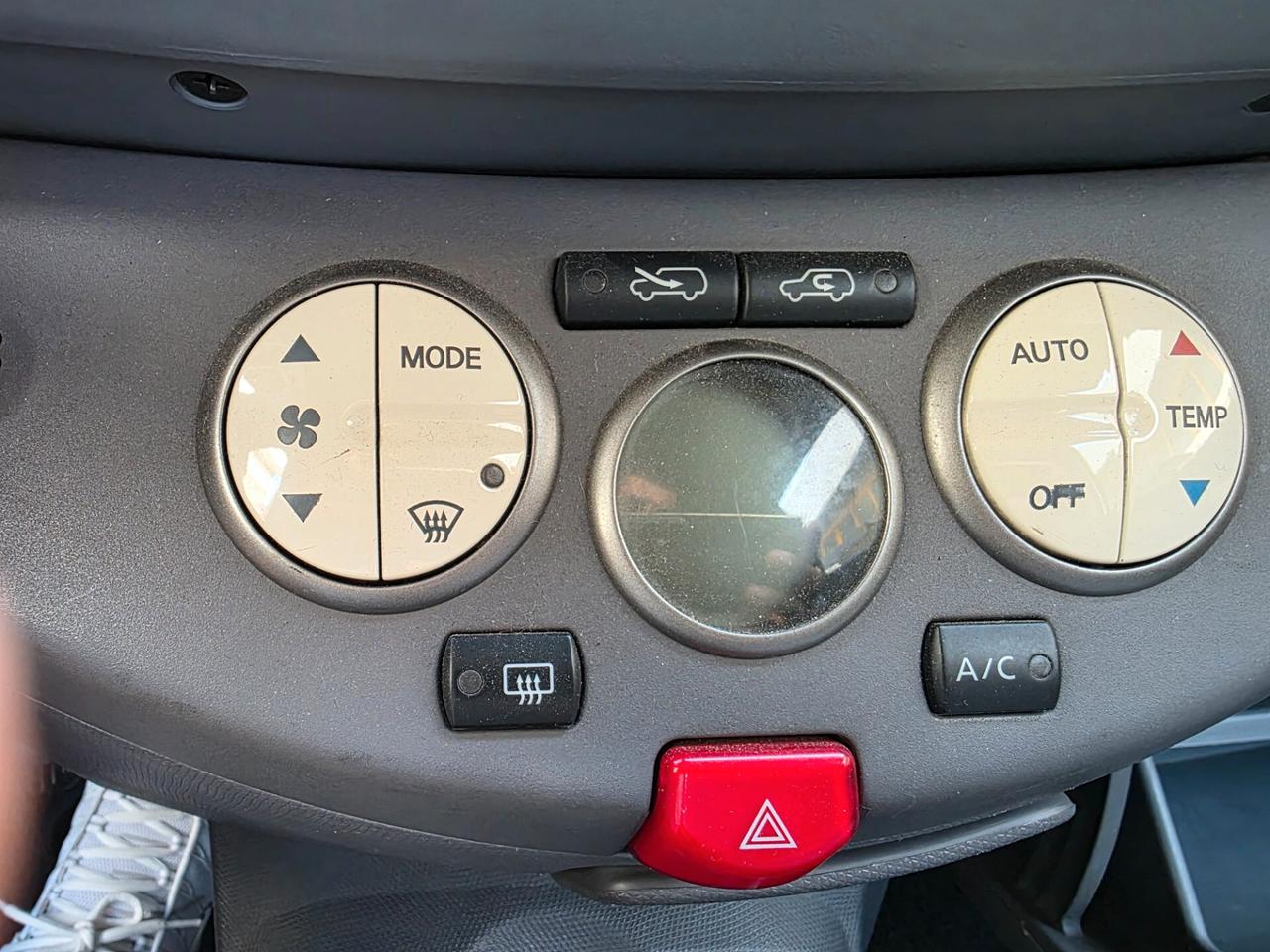 Nissan Micra 1.2 16V 3 porte Acenta