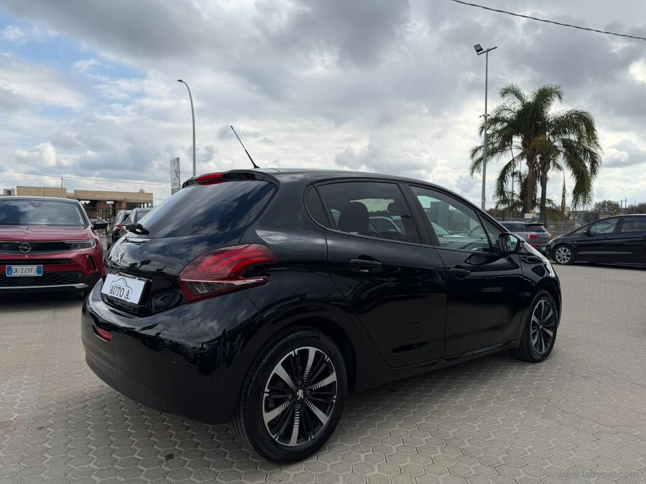 PEUGEOT 208 BlueHDi 100 S&S 5p. Signature