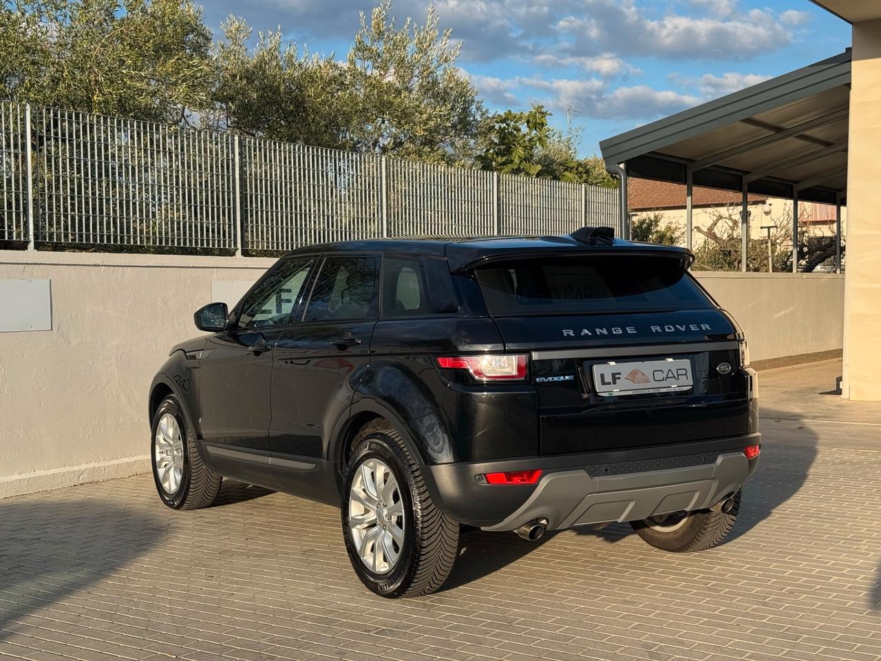 Land Rover Range Evoque 2.0 TD4 150 cv 5p. Pure