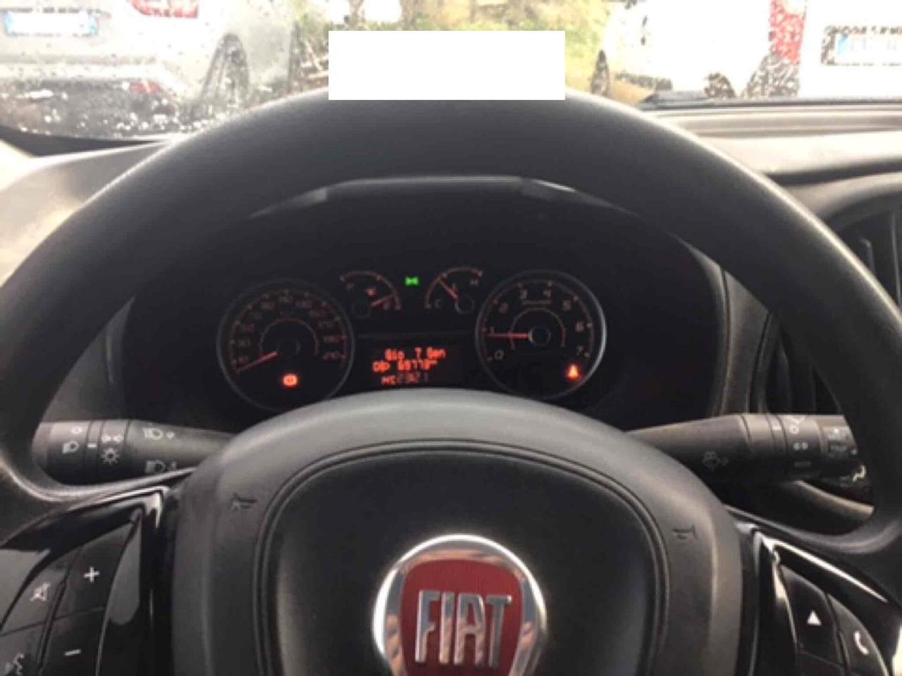 FIAT DOBLO CARGO MAXI 1.6 M-JET 105CV 6M. PL-TN 3POSTI PORTATA 886KG LOUNGE ( MIRROR - SENSORI POST. )