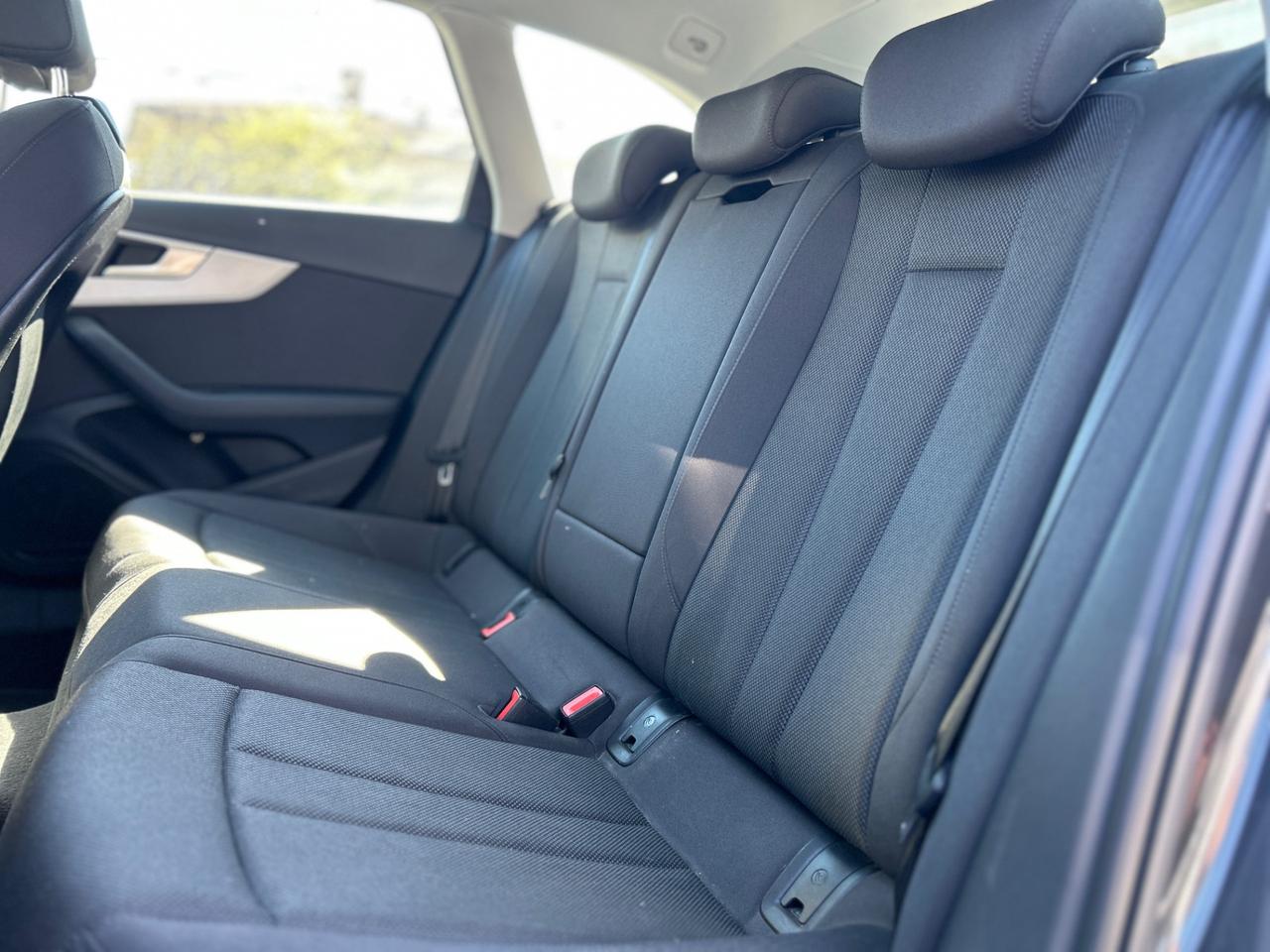 Audi A4 Avant 30 2.0 tdi mhev 136cv s-tronic